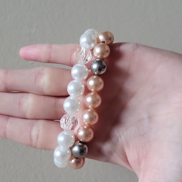 Jewelry - Vintage Set of Two Faux Pearl Stretch Bracelets!